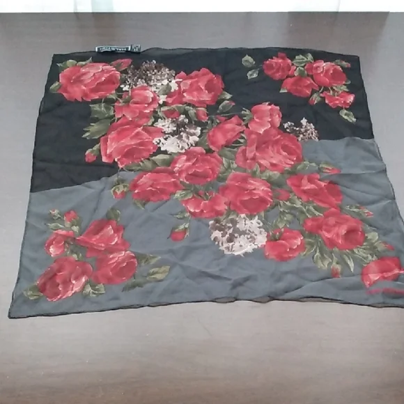 Halston Heritage | Accessories | Halston Floral 0 Silk Scarf  display picture 2